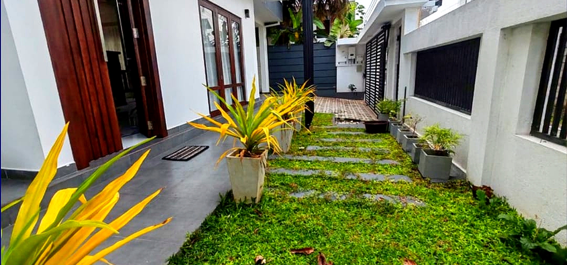 SENANI HOMES OFFER